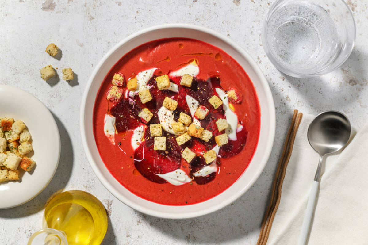Gazpacho casero de remolacha con ternera
