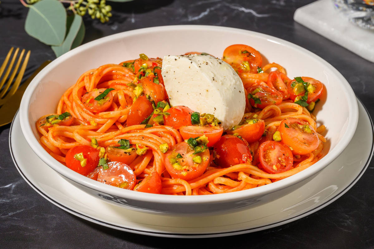 Pasta Bufala mit Pistazien und Cherry-Tomaten