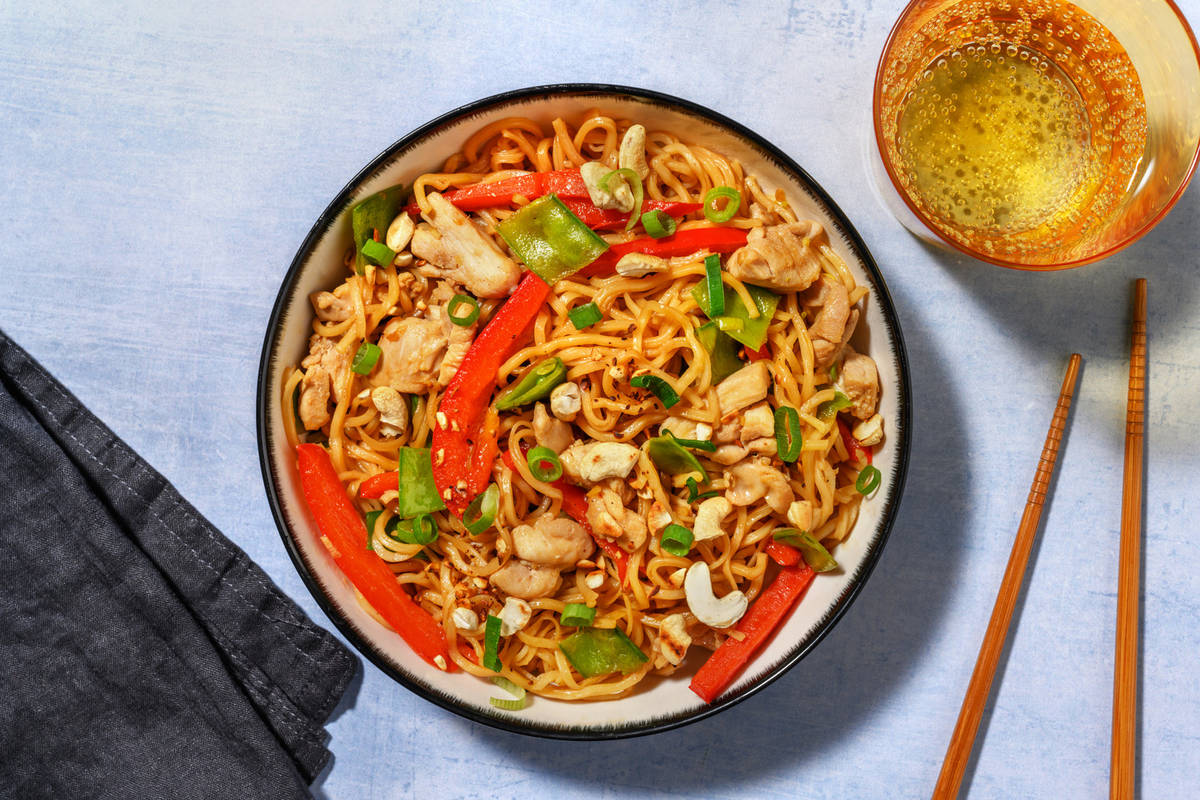 Fideos con pollo al estilo asiático