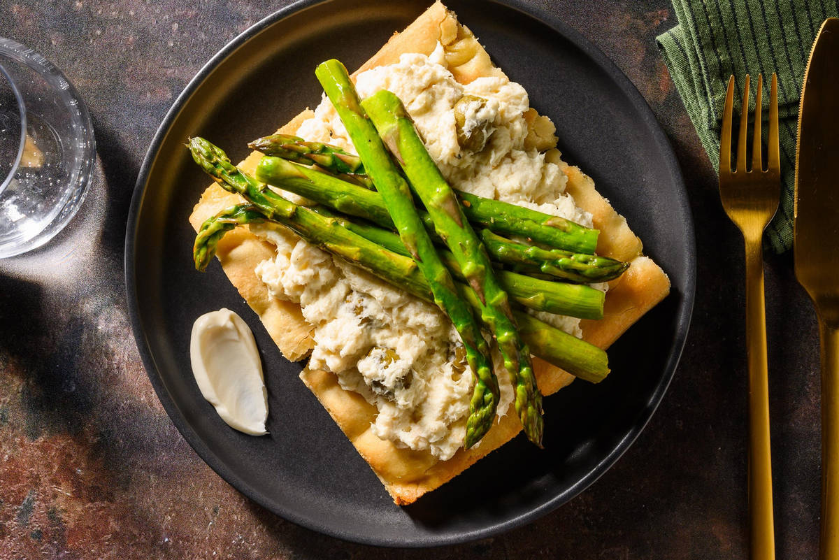 Merluzzo mantecato su focaccia croccante