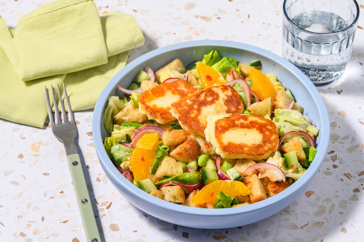 Grilling Cheese and Orange Salad with Prawns