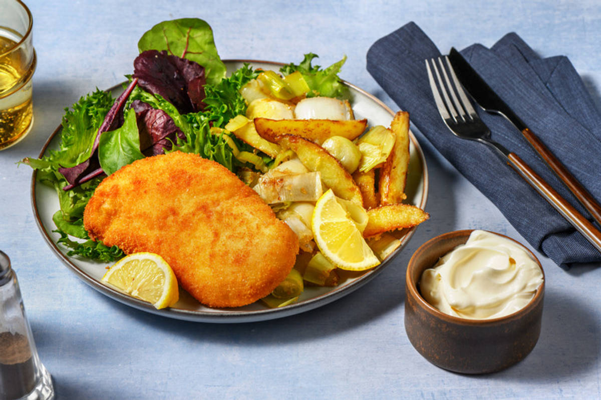 Milanese di petto di pollo e contorno ricco di verdure