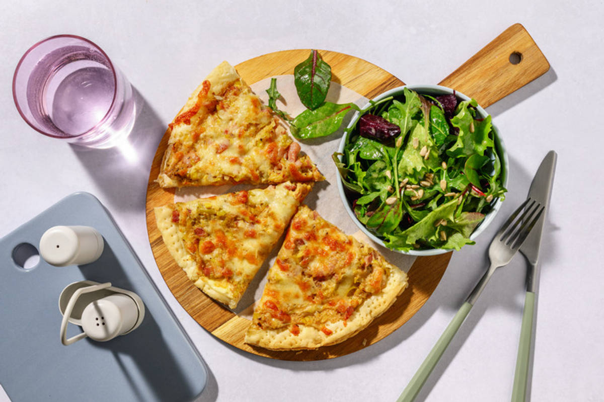 Tarte fine poireau-lardons & sa salade