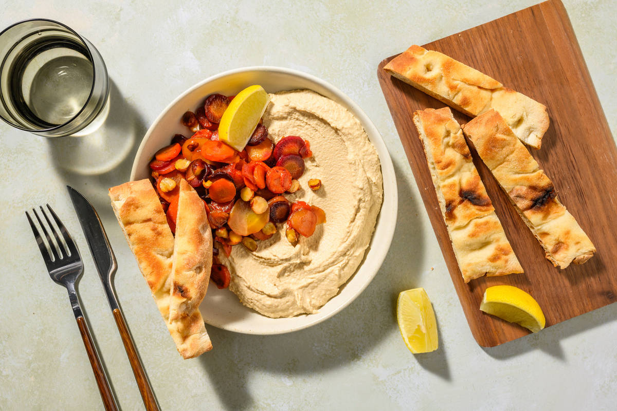 Hummus di ceci e carote arcobaleno al miele