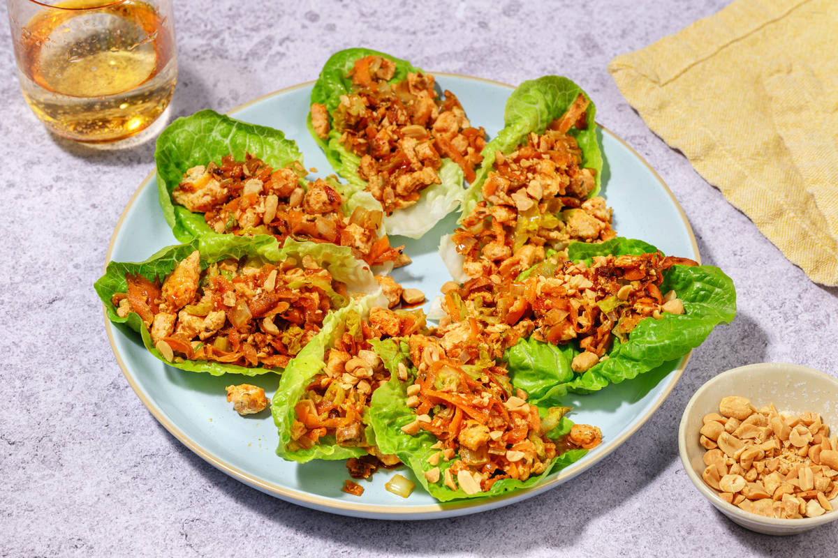 Ssam de lechuga con salmón