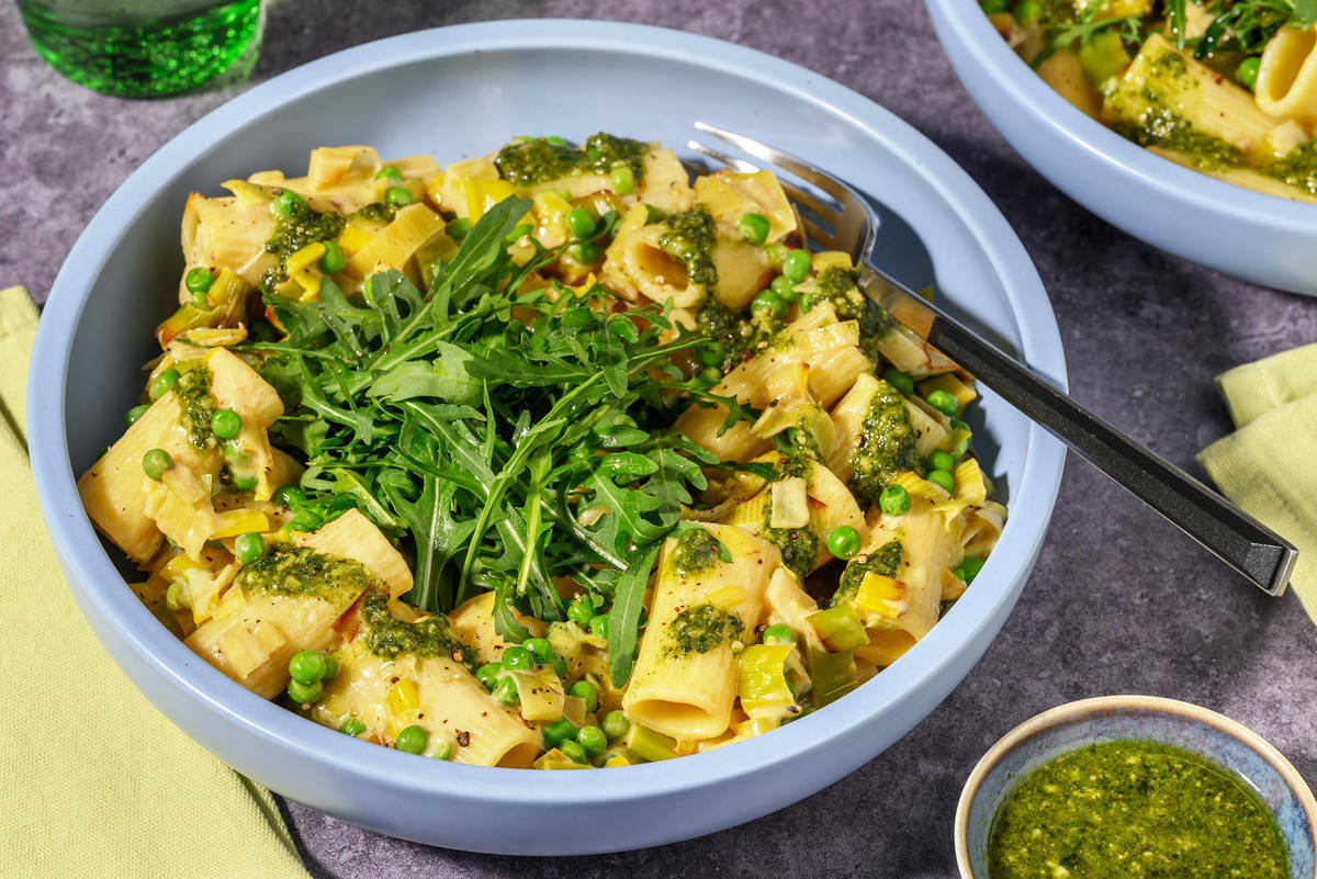 Cheesy Creamy Spring Veg Rigatoni