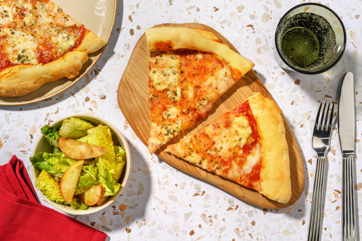 Pizza 3 fromages : mozza, bleu & gouda