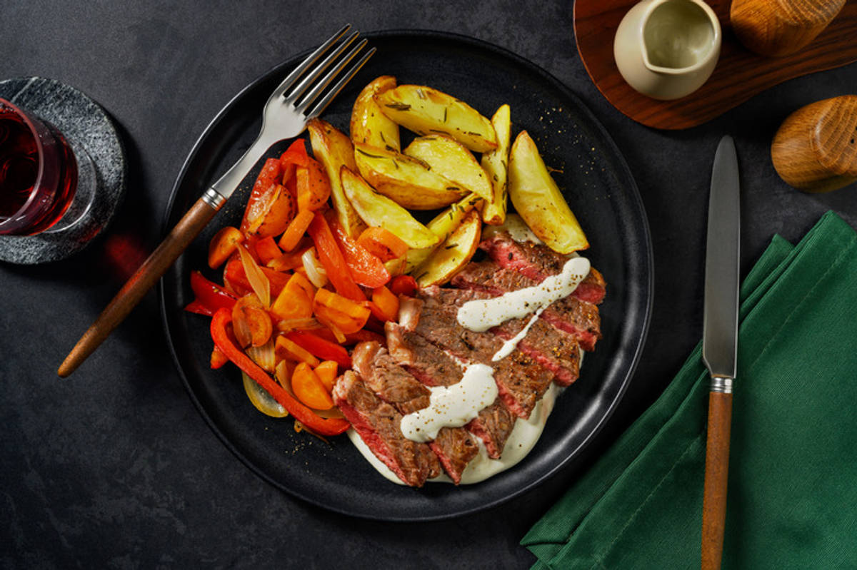 Entrecot de ternera con salsa casera de queso azul