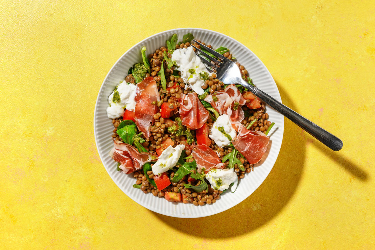 Salade « minute » lentilles, burrata & coppa