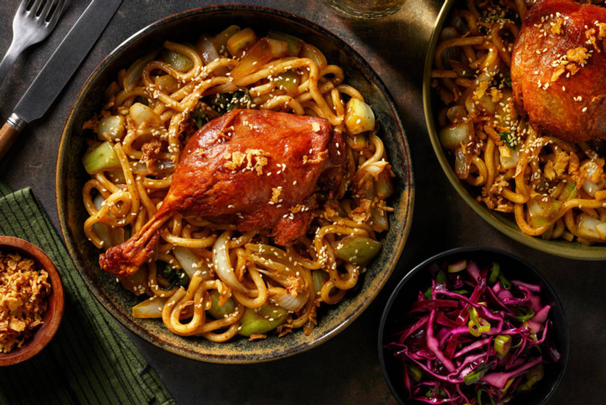 Konfitert andelår og ferske udonnudler