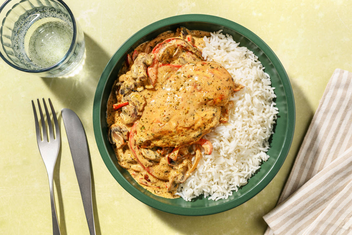 Pollo con champiñones en salsa cremosa