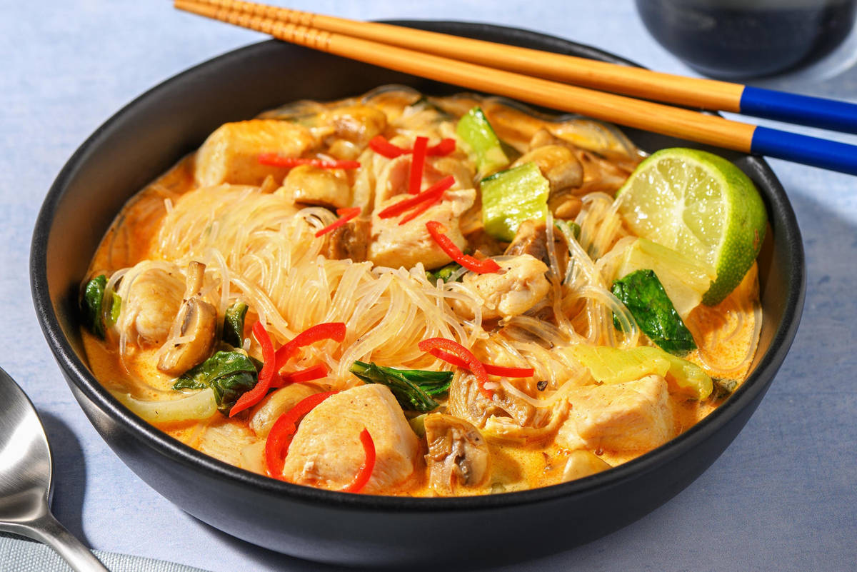 Laksa! Scharfe Hähnchen-Glasnudel-Suppe