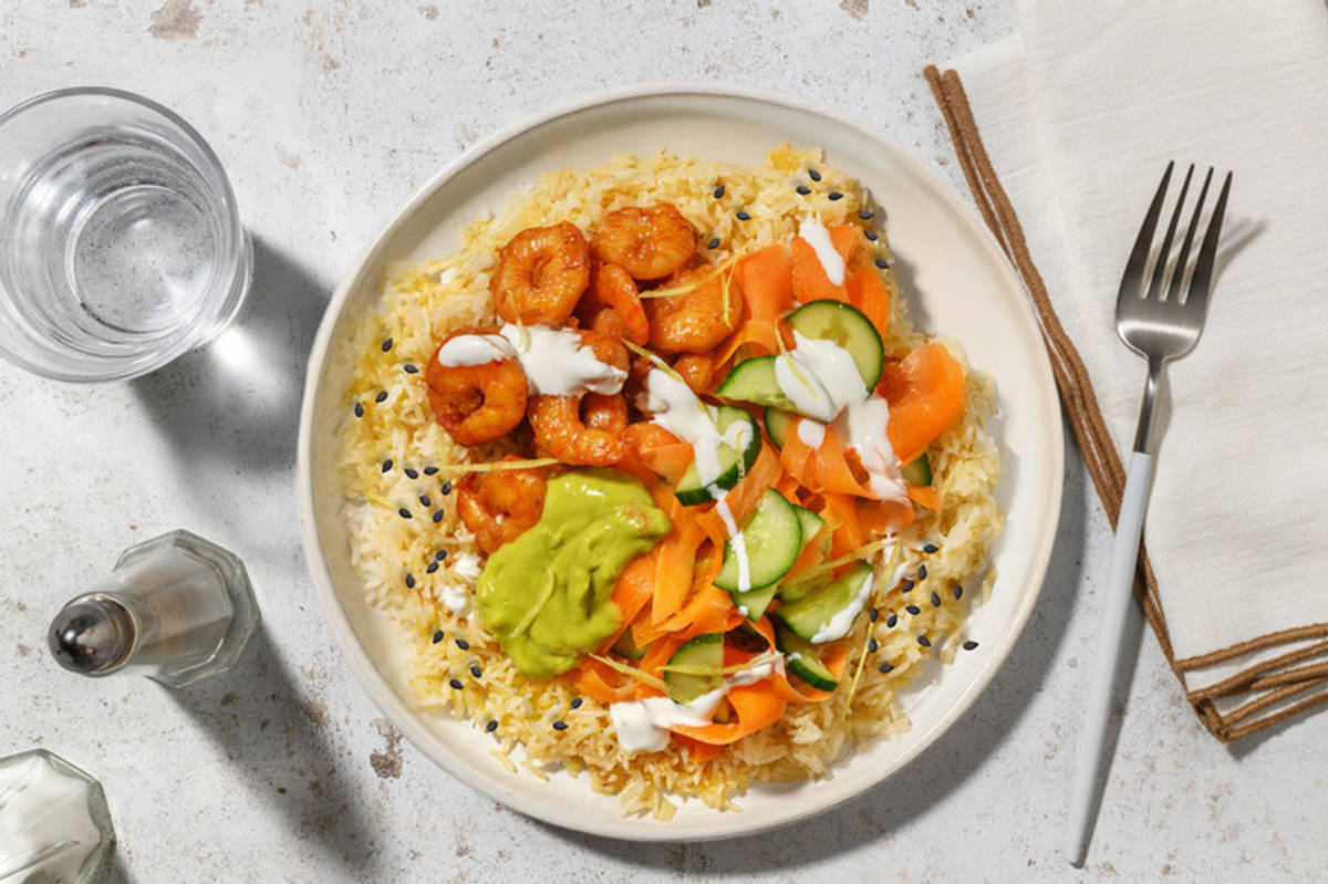 Poke de langostinos con aguacate y mayonesa cítrica