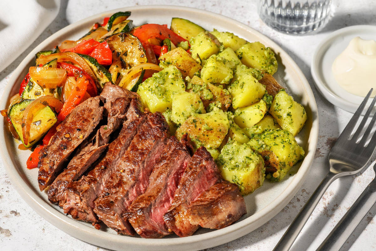 Steak met pesto en patatjes