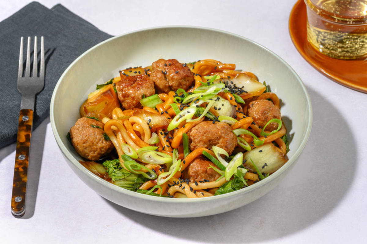 Udon a la butifarra con marinado asiático