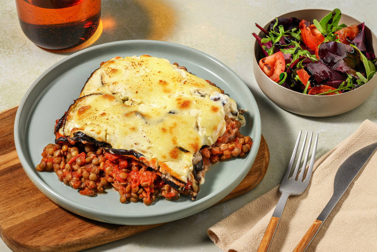Vegetarisches Moussaka mit Linsen & gerösteter Aubergine