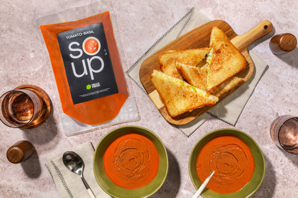 Pea with Bacon Soup and Double Cheese Toastie