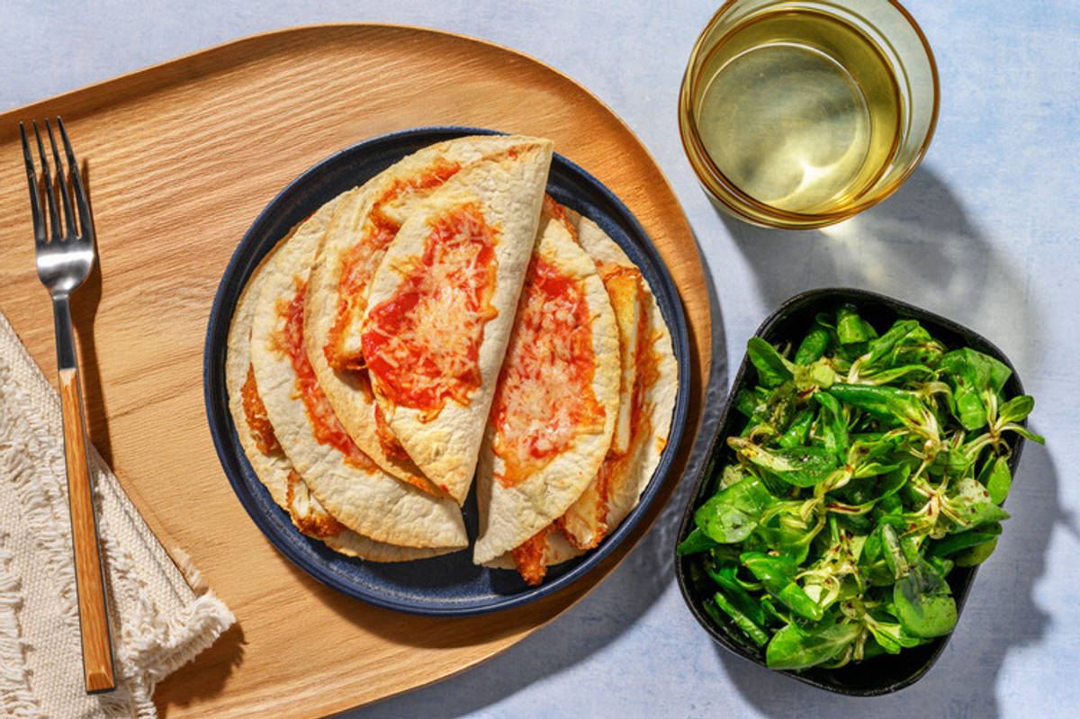 Wrap gratinado con extra de pollo frito con queso fundido