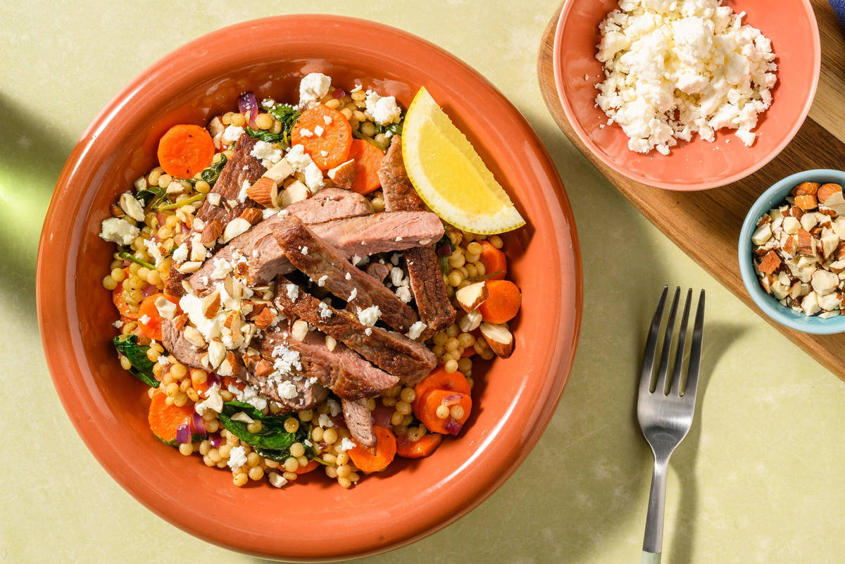 Parelcouscous met biefstukreepjes in knoflook