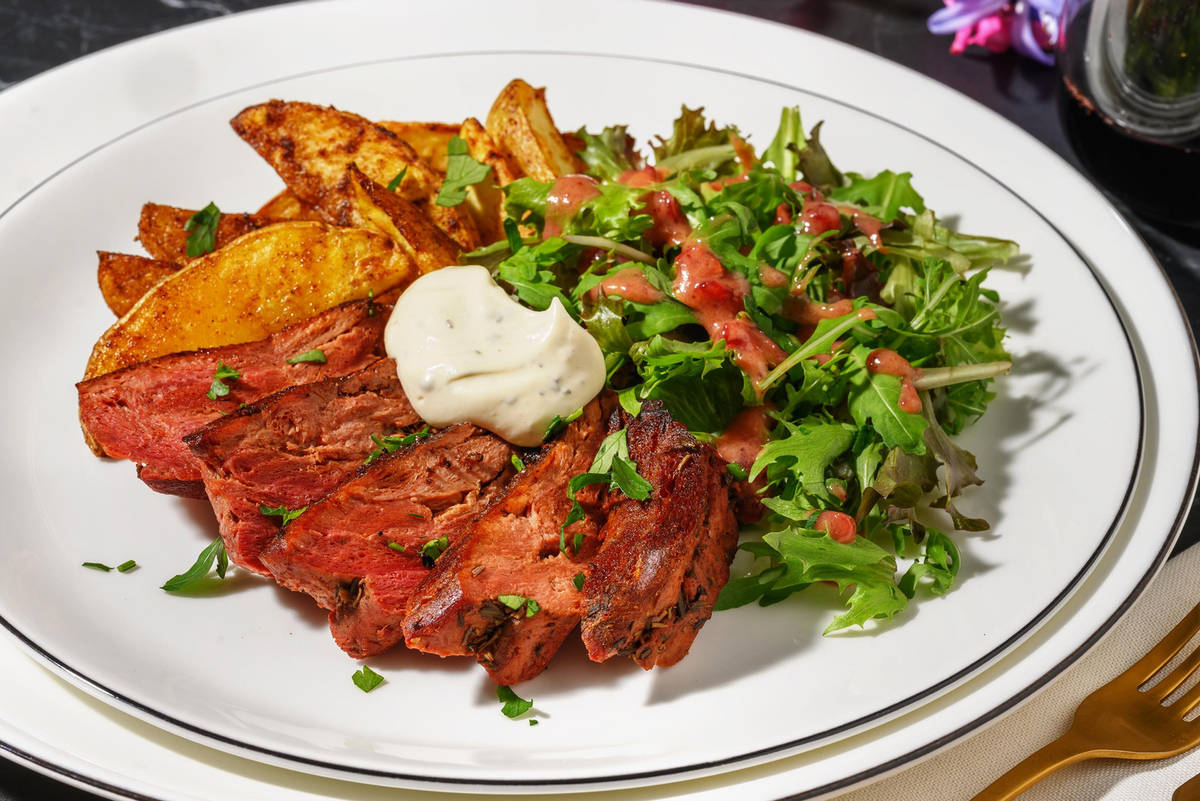 Veganes Steak mit cremigem Chimichurri