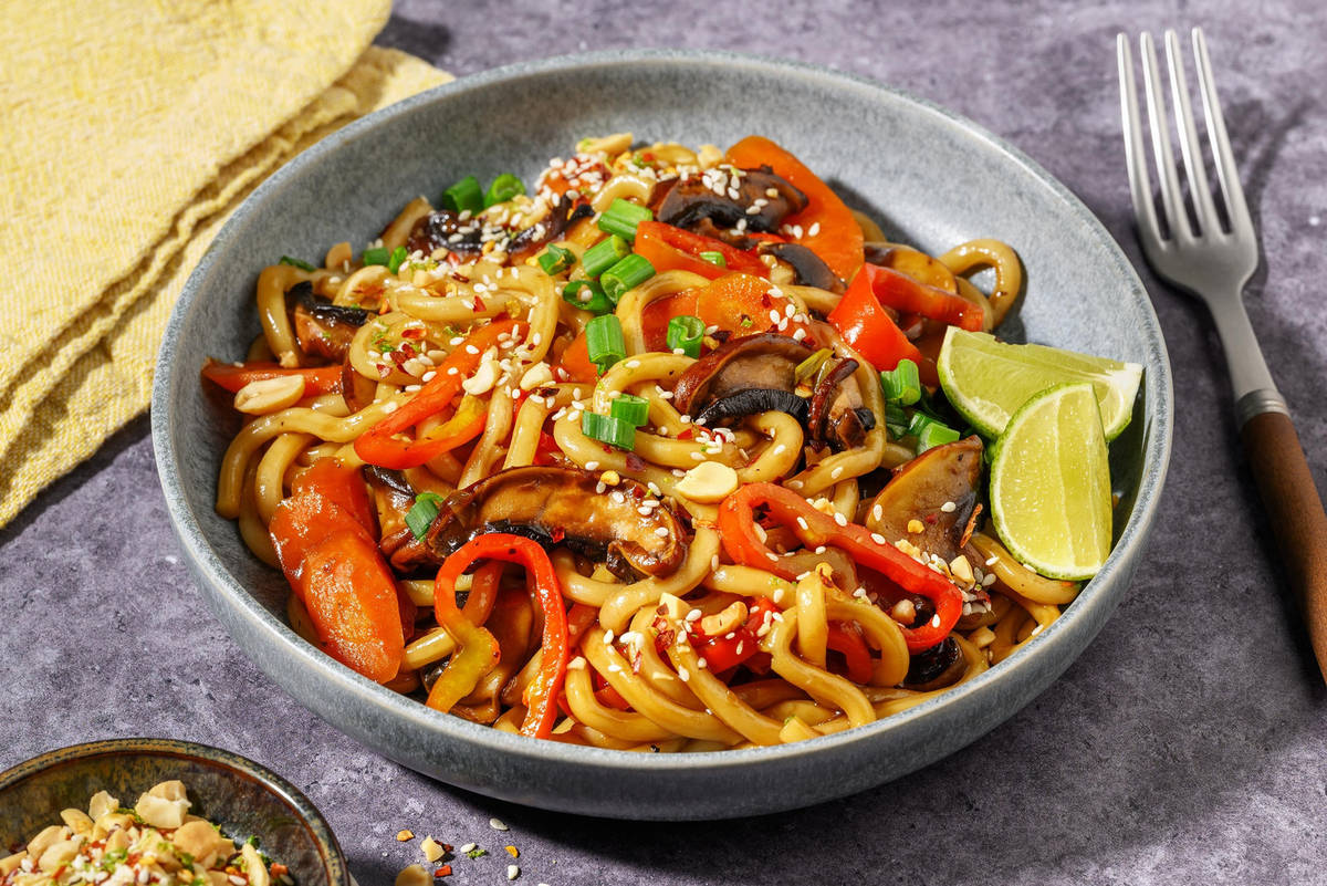 Udonnudeln mit Portobello & extra Lachsfilet