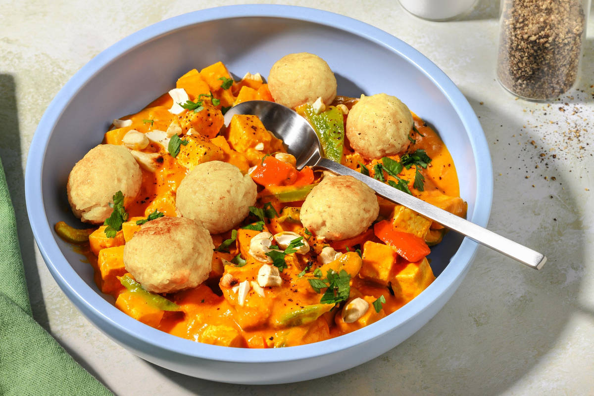 Yaki-Onigiri: Reisbällchen auf Tofu-Korma-Curry 