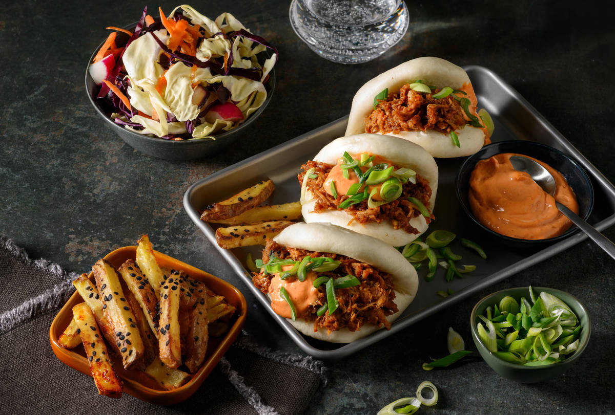 Sticky Hoisin Pulled Pork Bao