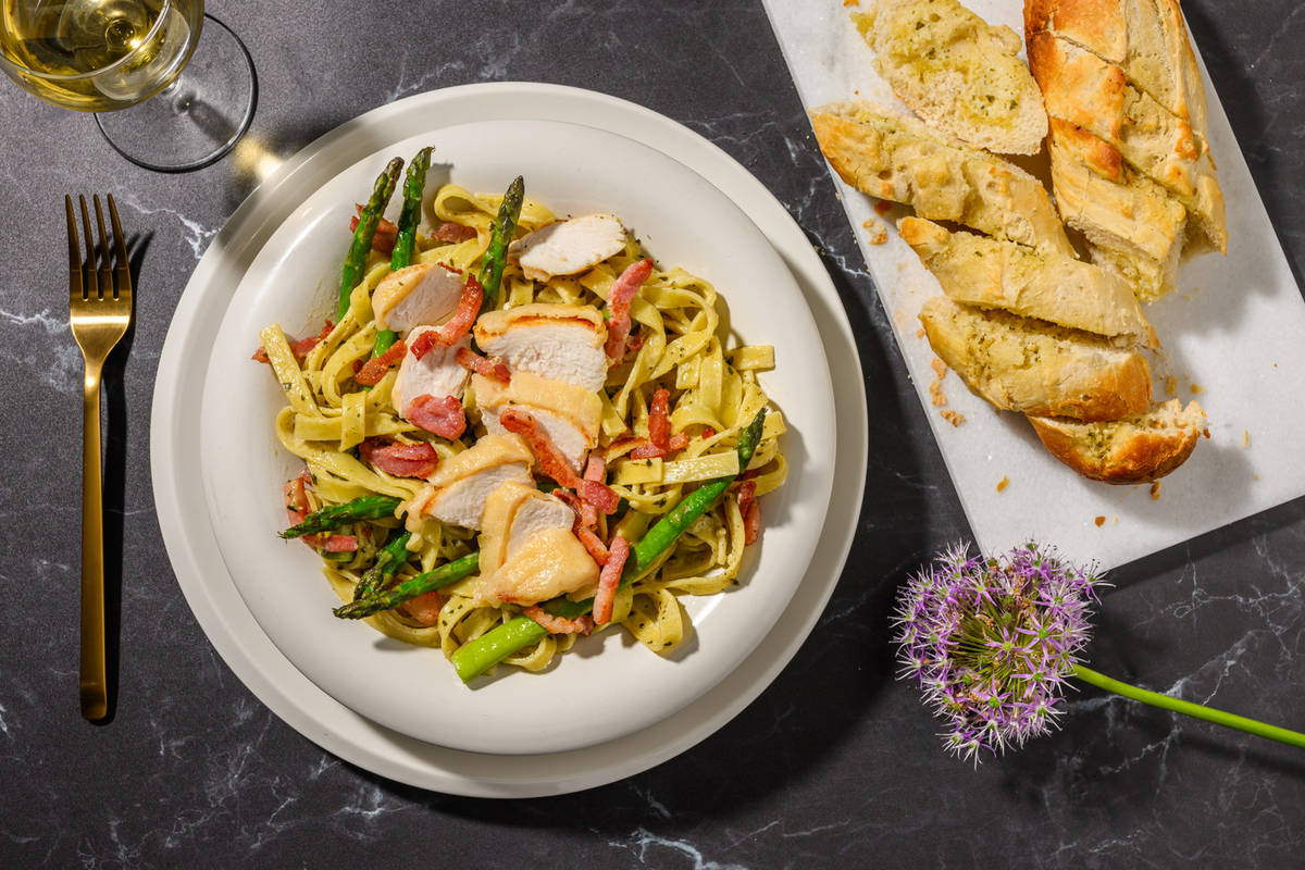 Easy Farmhouse Style Chicken and Bacon Tagliatelle