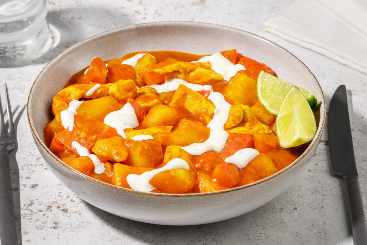 Rotes Hähnchen-Süßkartoffel-Curry