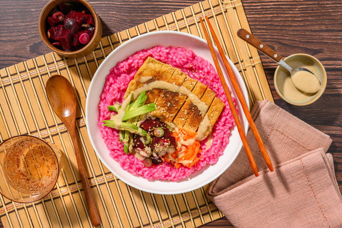 Japanische Sakura Bowl! mit pinkem Reis