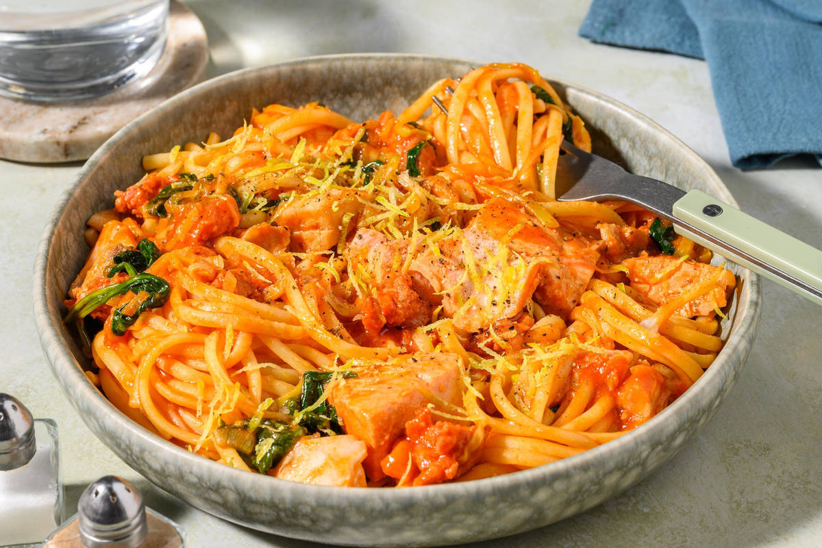 Veggie 'Nduja and Prawn Linguine Pescatore 