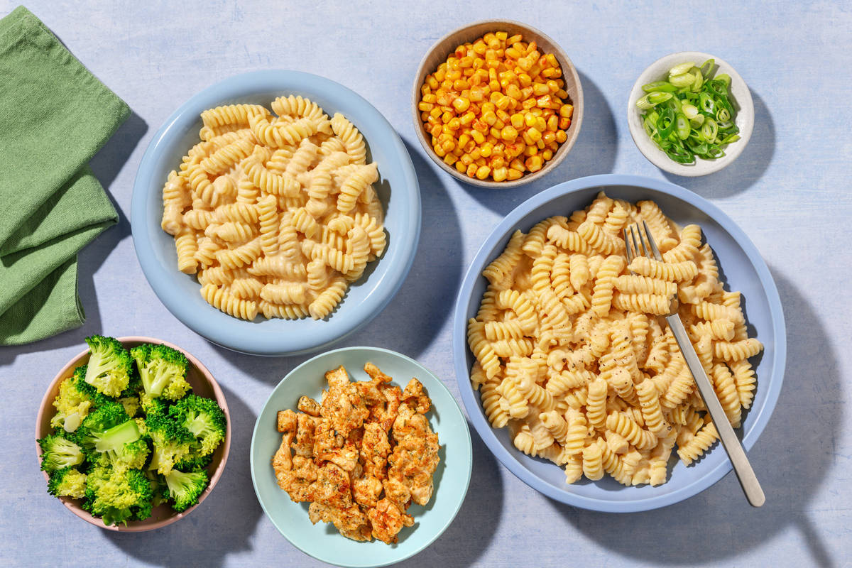 Say cheese! Fusillinudel-Bar mit Käsesoße & Hähnchen