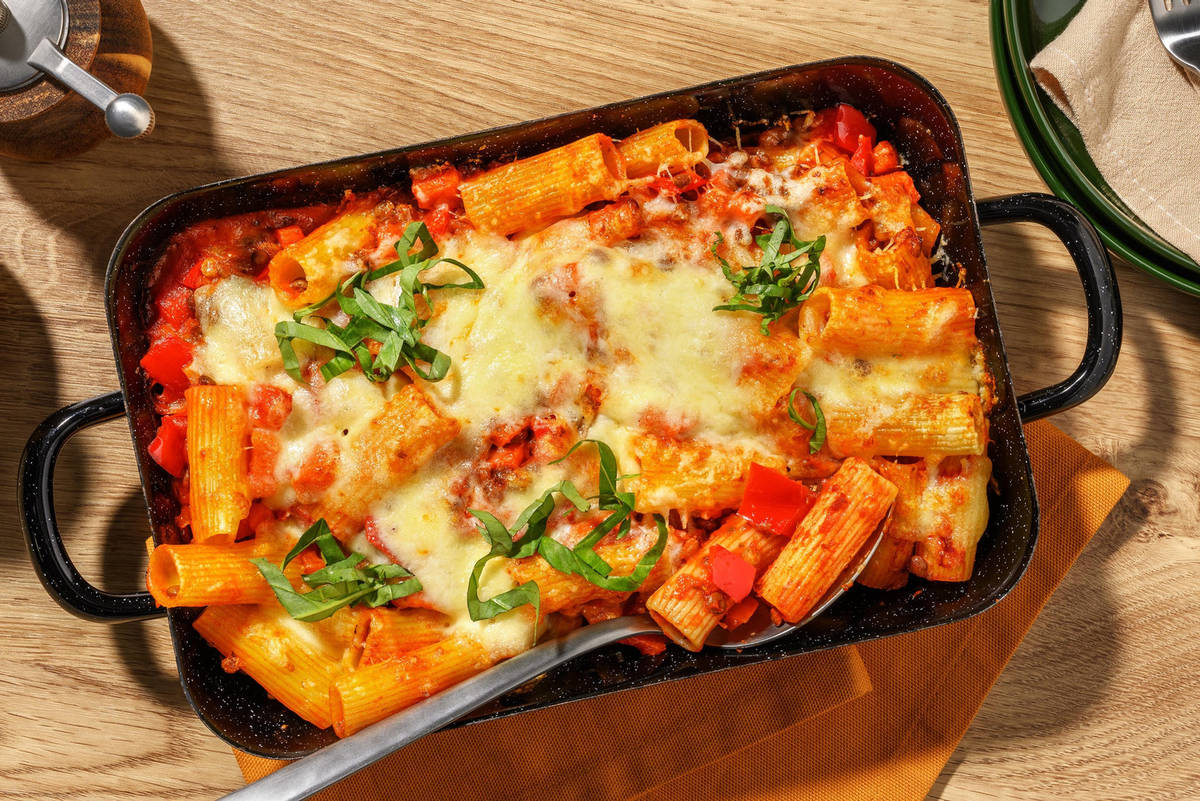 Cheesy rigatoni al forno met linzen