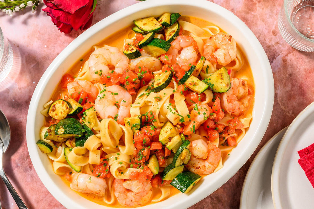 Verse tagliatelle met garnalen in kerrieroomsaus