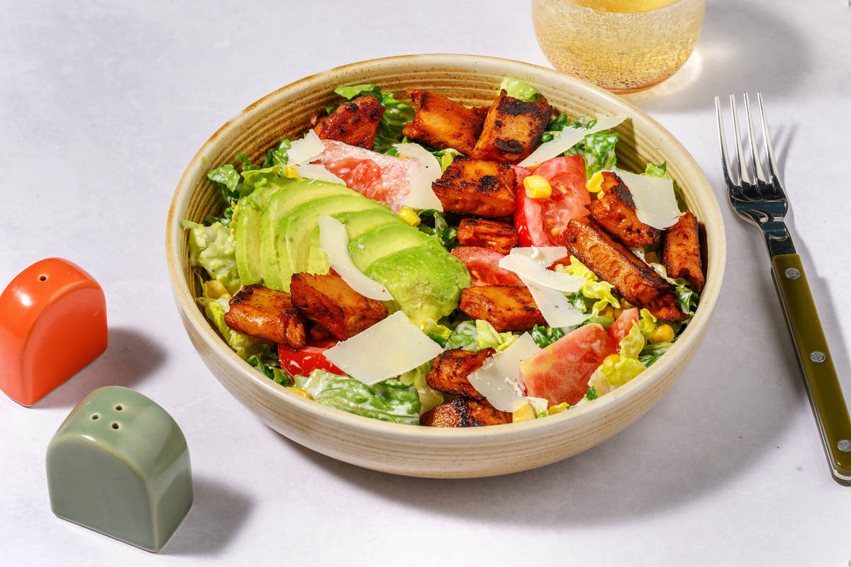 American Bowl mit veganen Filetstücken und Avocado