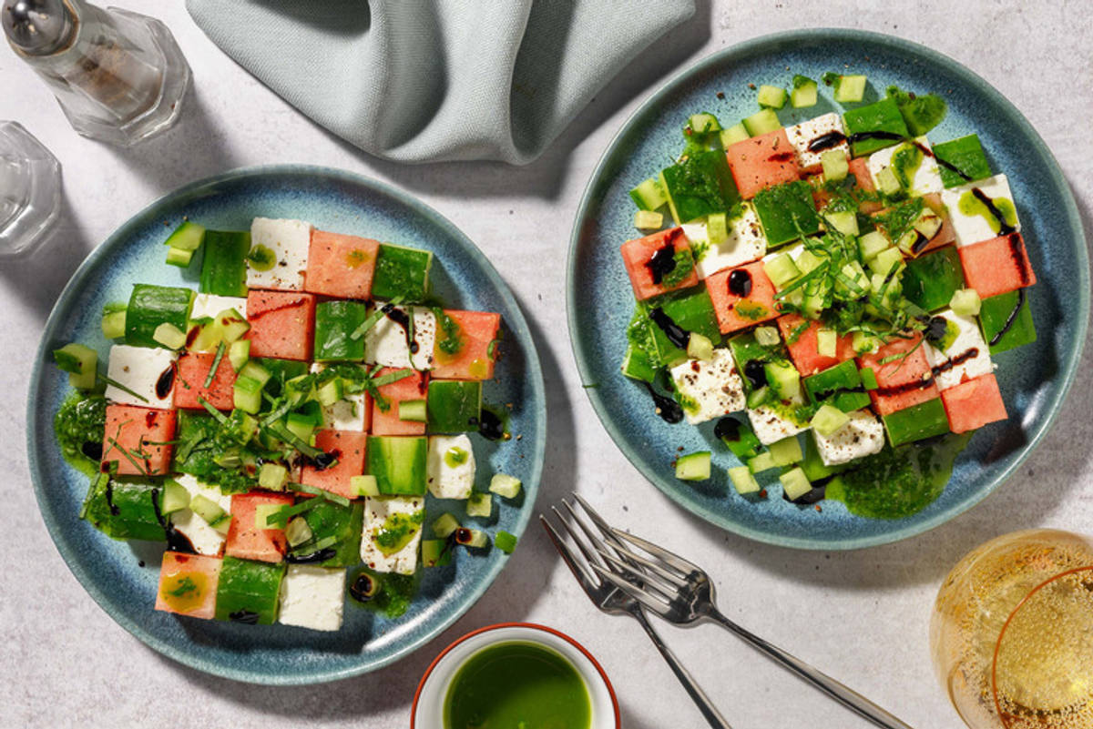 Smakelijke puzzel van watermeloen, feta en komkommer