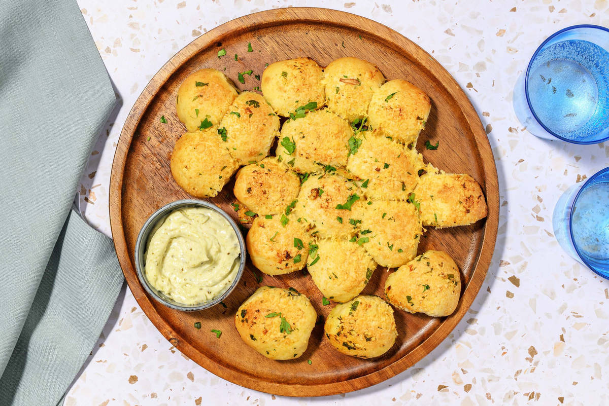 Tear 'n' Share Cheesy Garlic Dough Balls