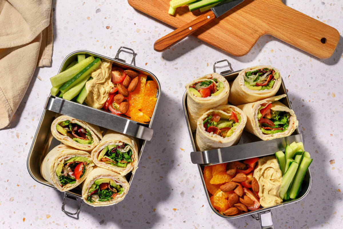 Lunchbox: wraps met kipfilet, spek en avocado