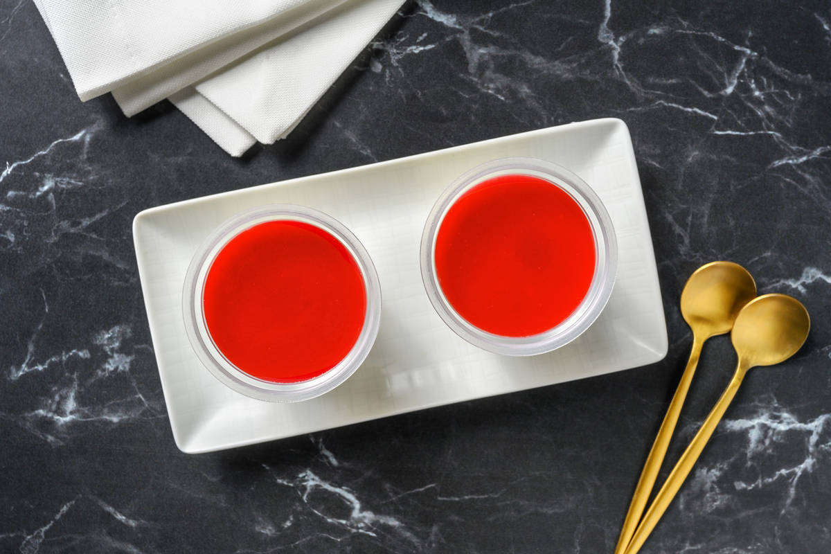 Panna cotta au coulis de framboise