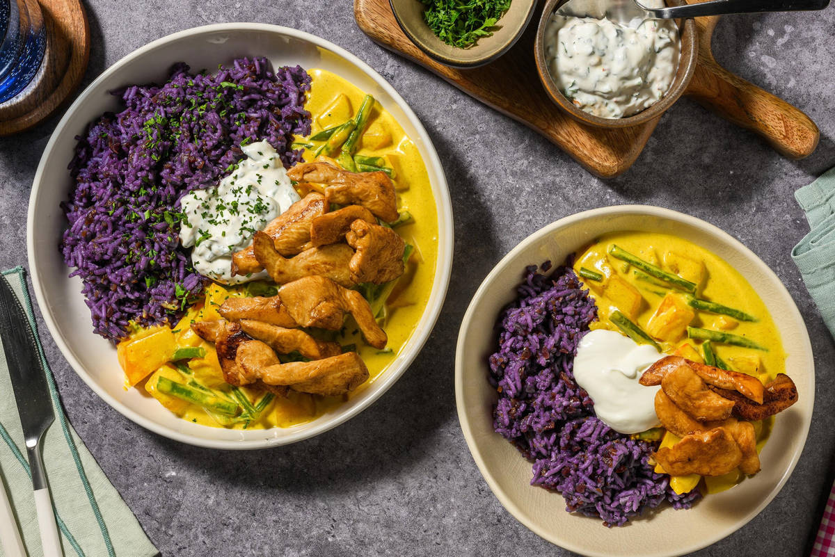 Lila Lieblingsreis mit extra Hähnchen und Kürbis-Kokos-Curry