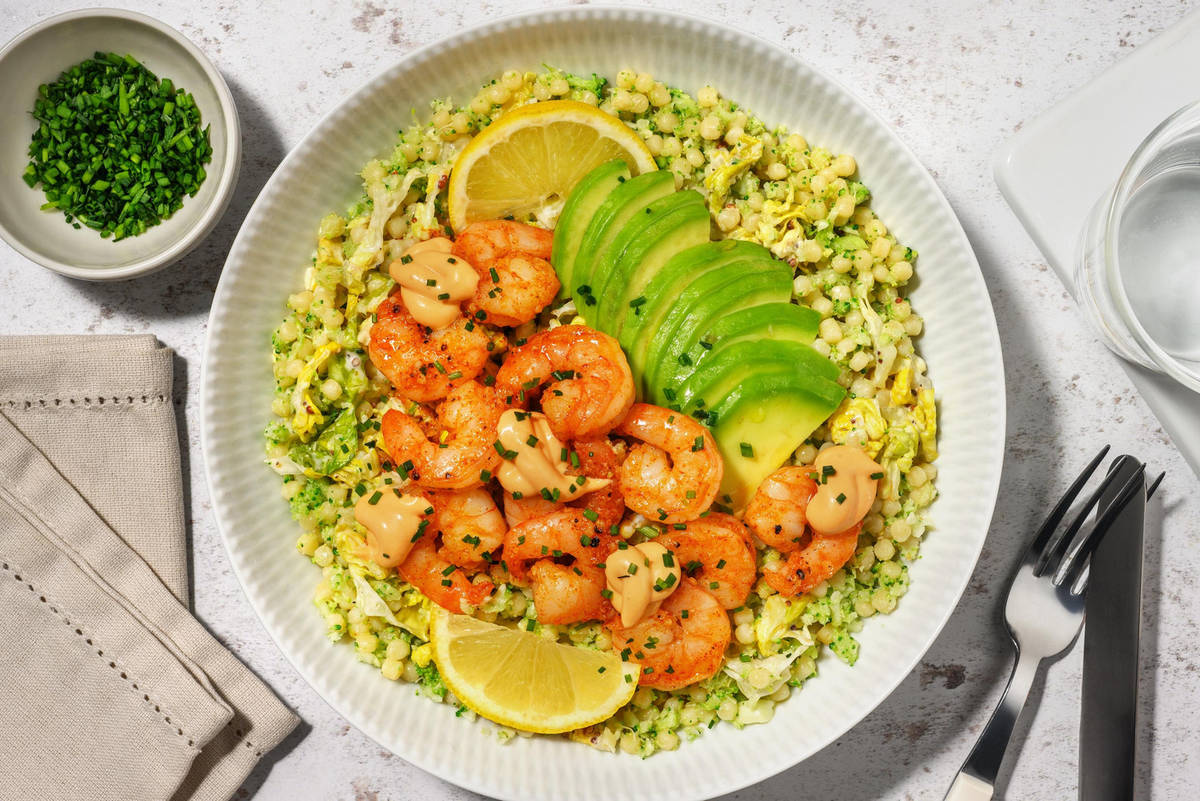 Garnalencocktailbowl met avocado, bieslook en citroen