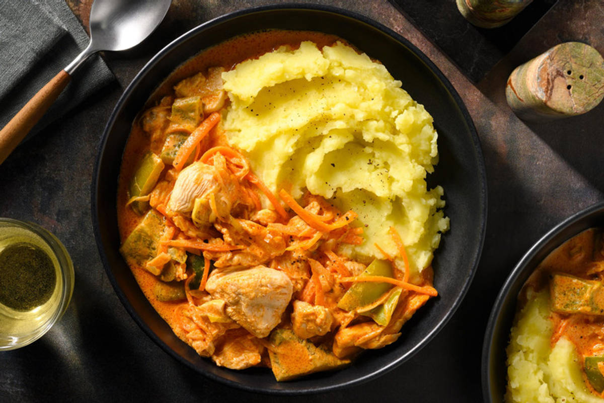 Pouletgulasch mit Peperonigemüse