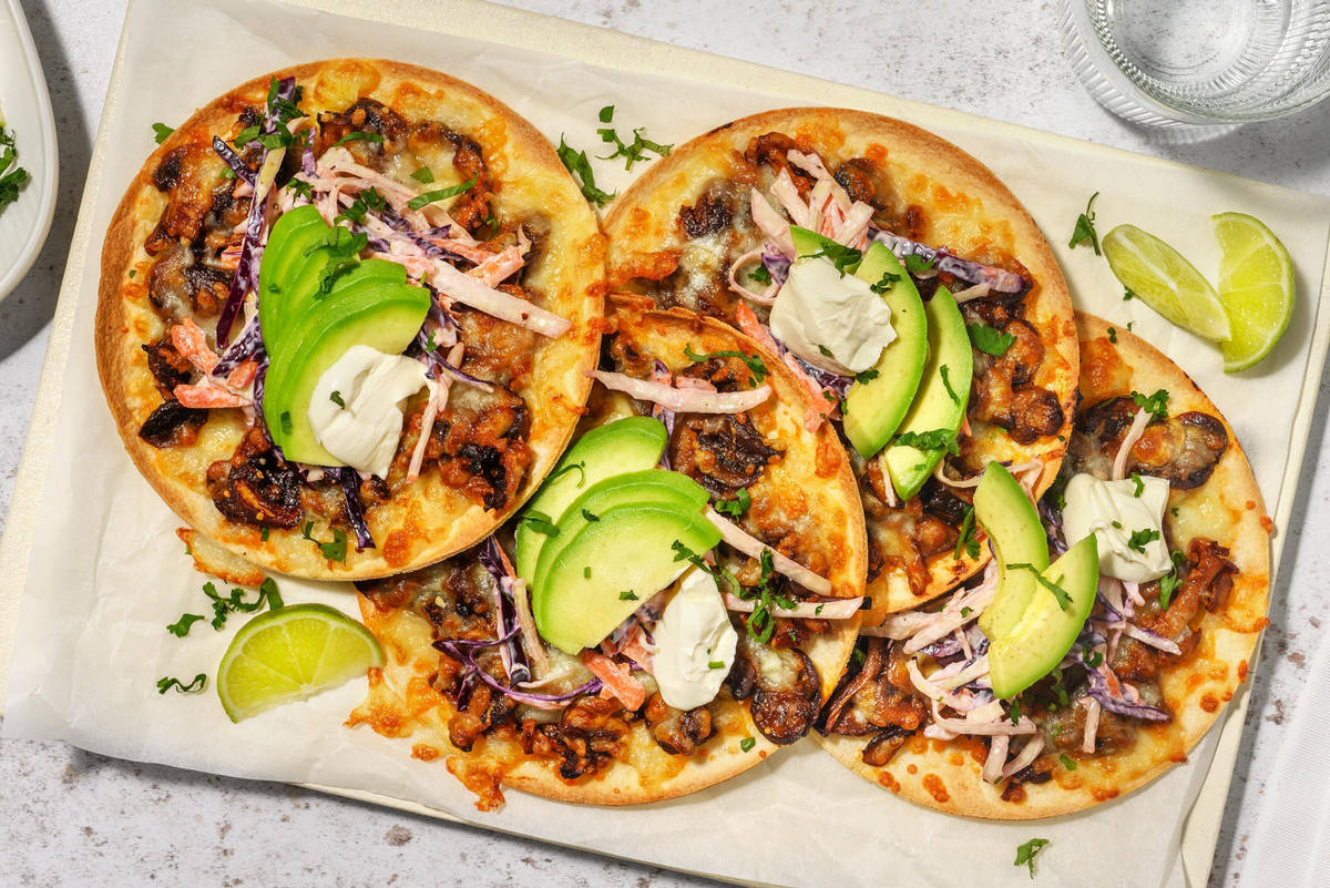Tostadas aux champignons, fromage et chipotle