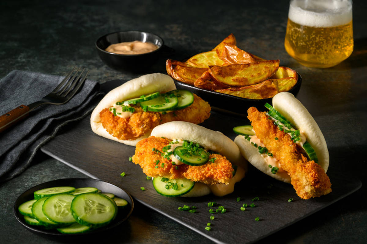 Bao bun al pollo fritto e salsa agrodolce piccante