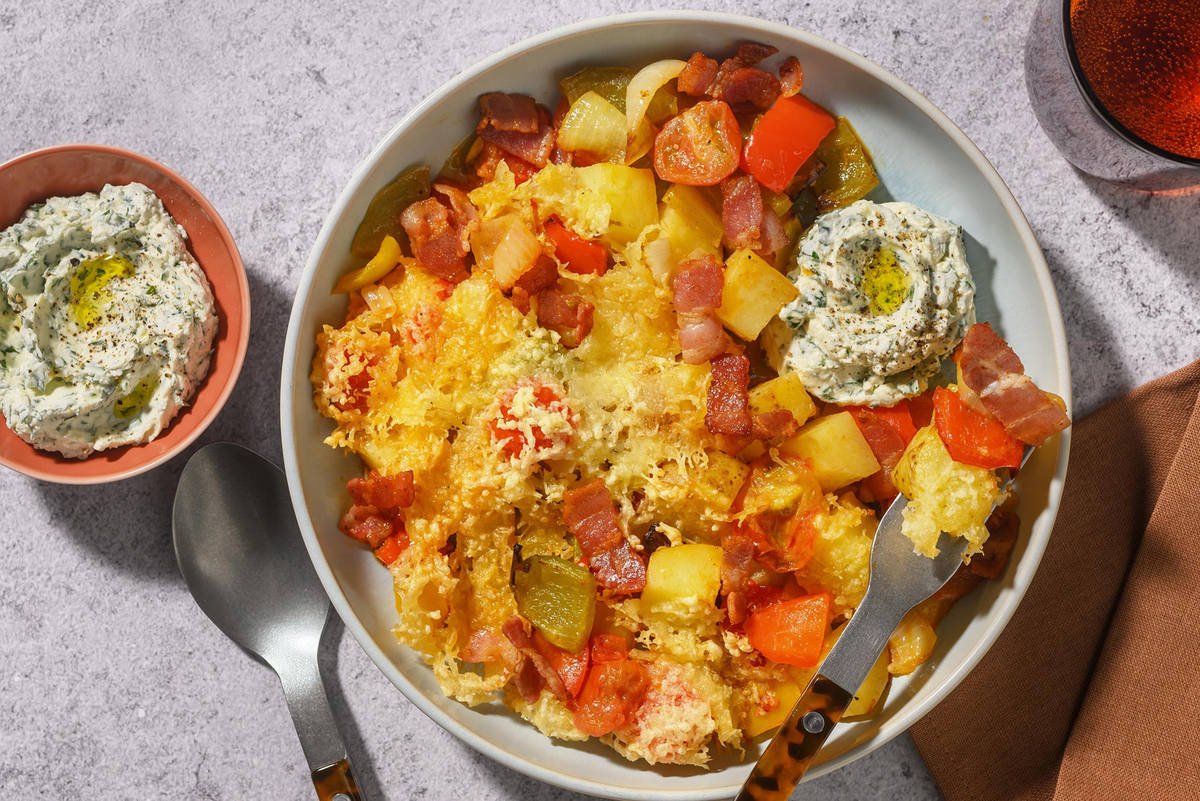 Pikanter Bacon-Auflauf mit Kartoffeln & Käsekruste