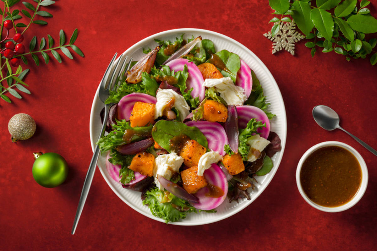 Winterlicher Salat mit Büffelmozzarella 