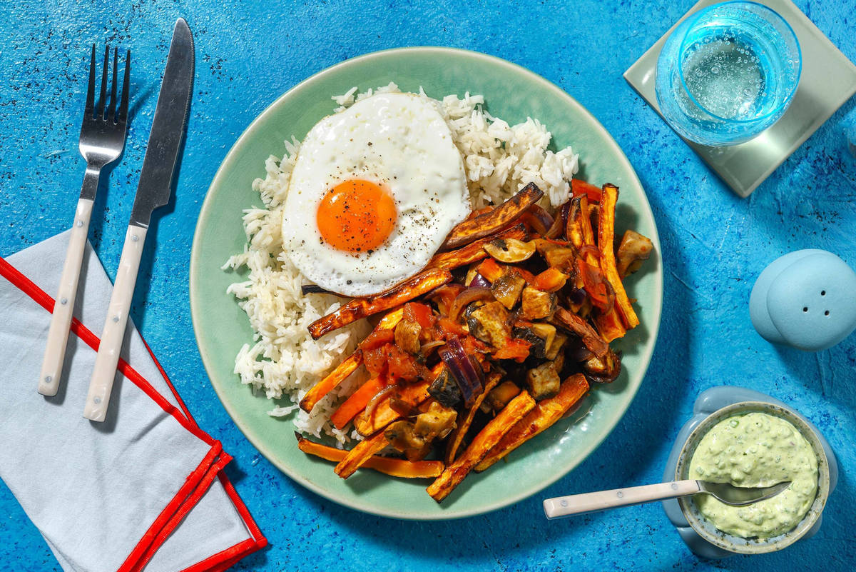 Sauté végétarien à la péruvienne avec portobello et œuf au plat