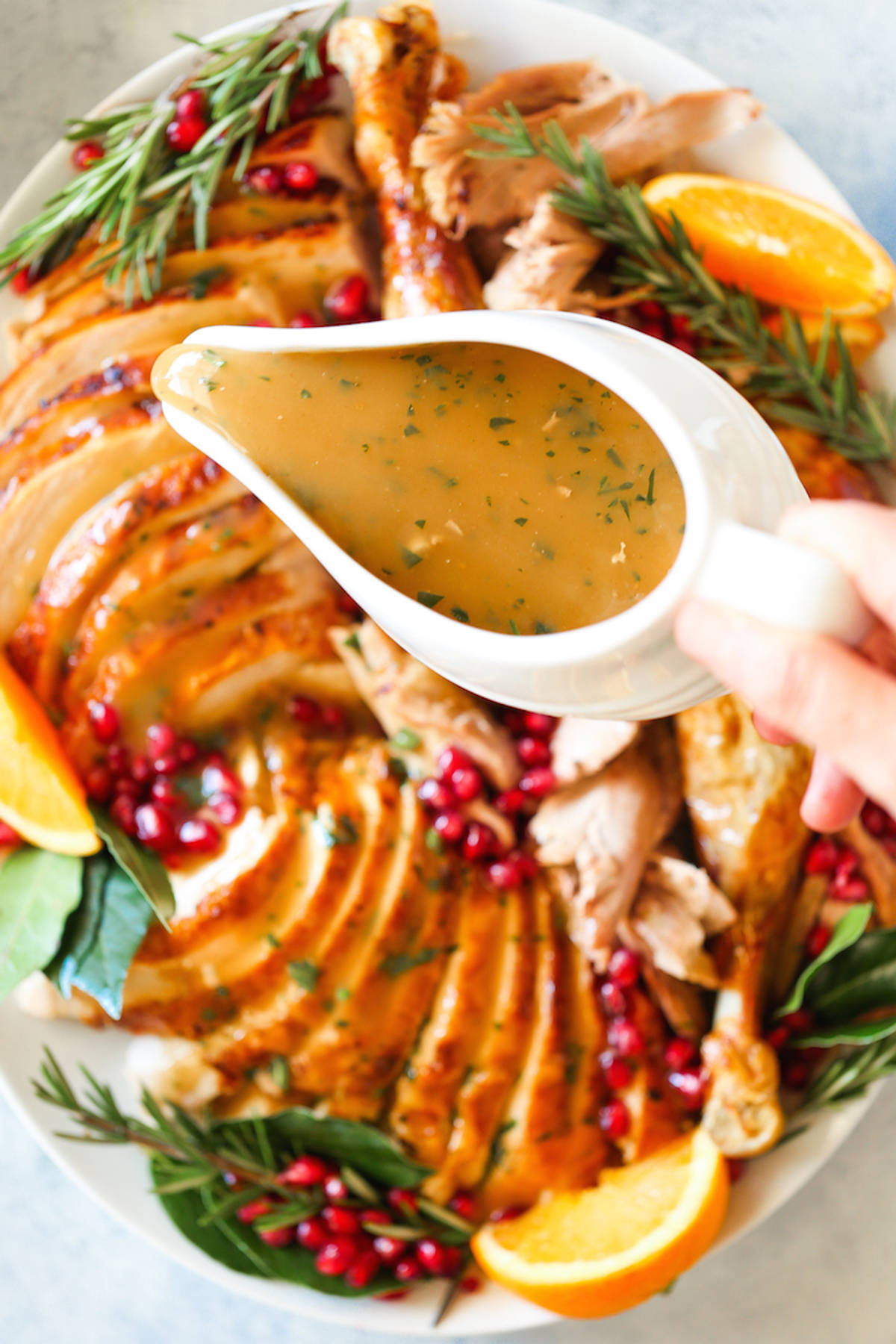 Savoury Gravy with Turkey Drippings and Thyme
