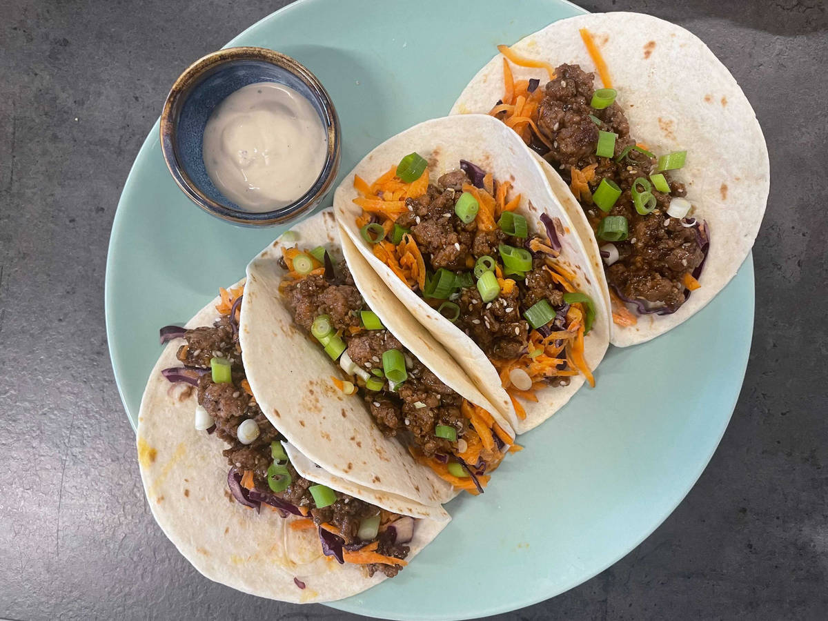Teriyaki mince meat taco 