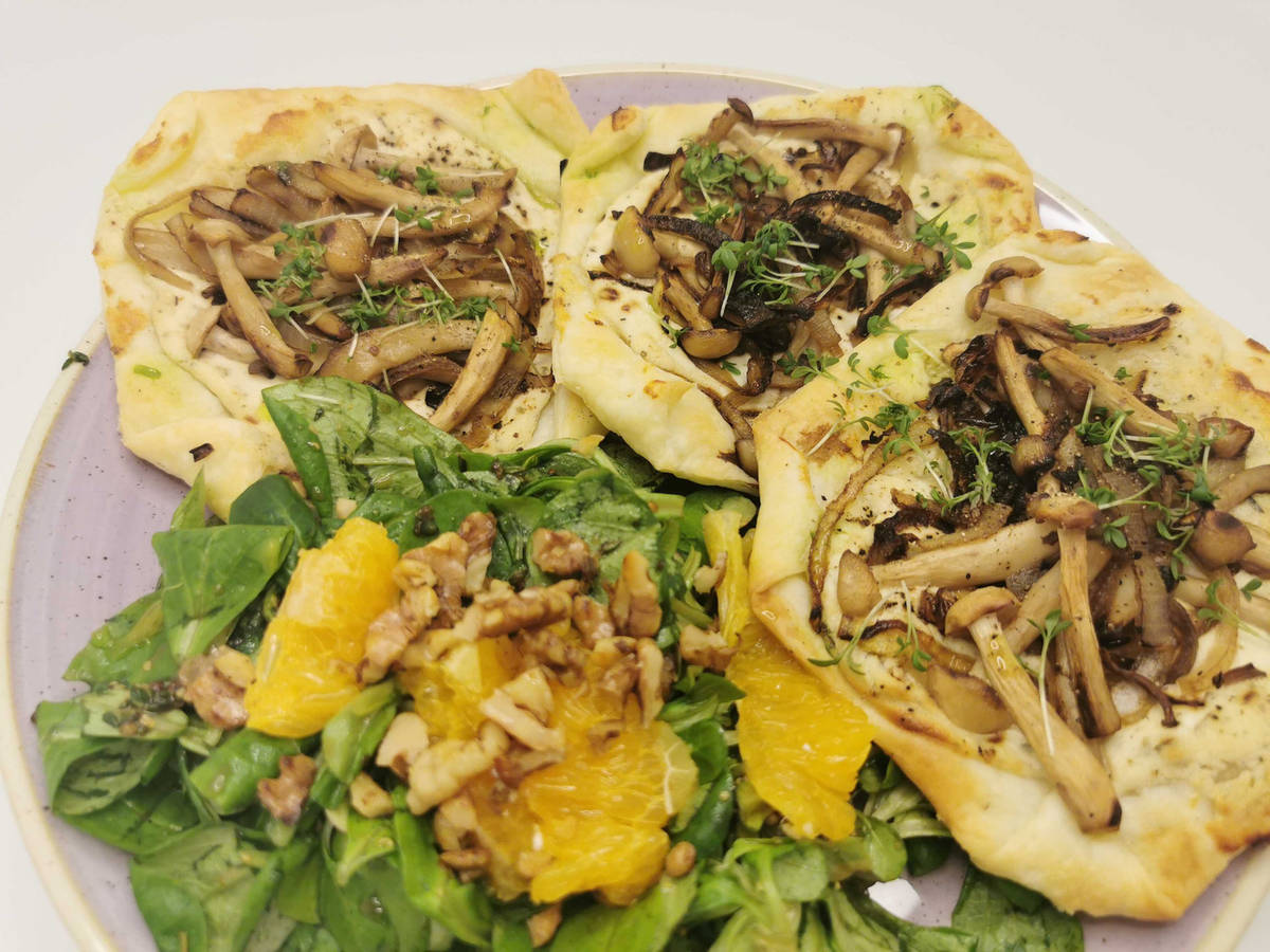Tartlets mit Ziegenkäse & Buchenpilze 